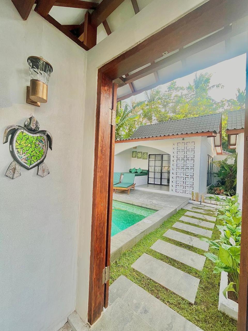 Cozy Cottages Lombok Senggigi Exterior photo