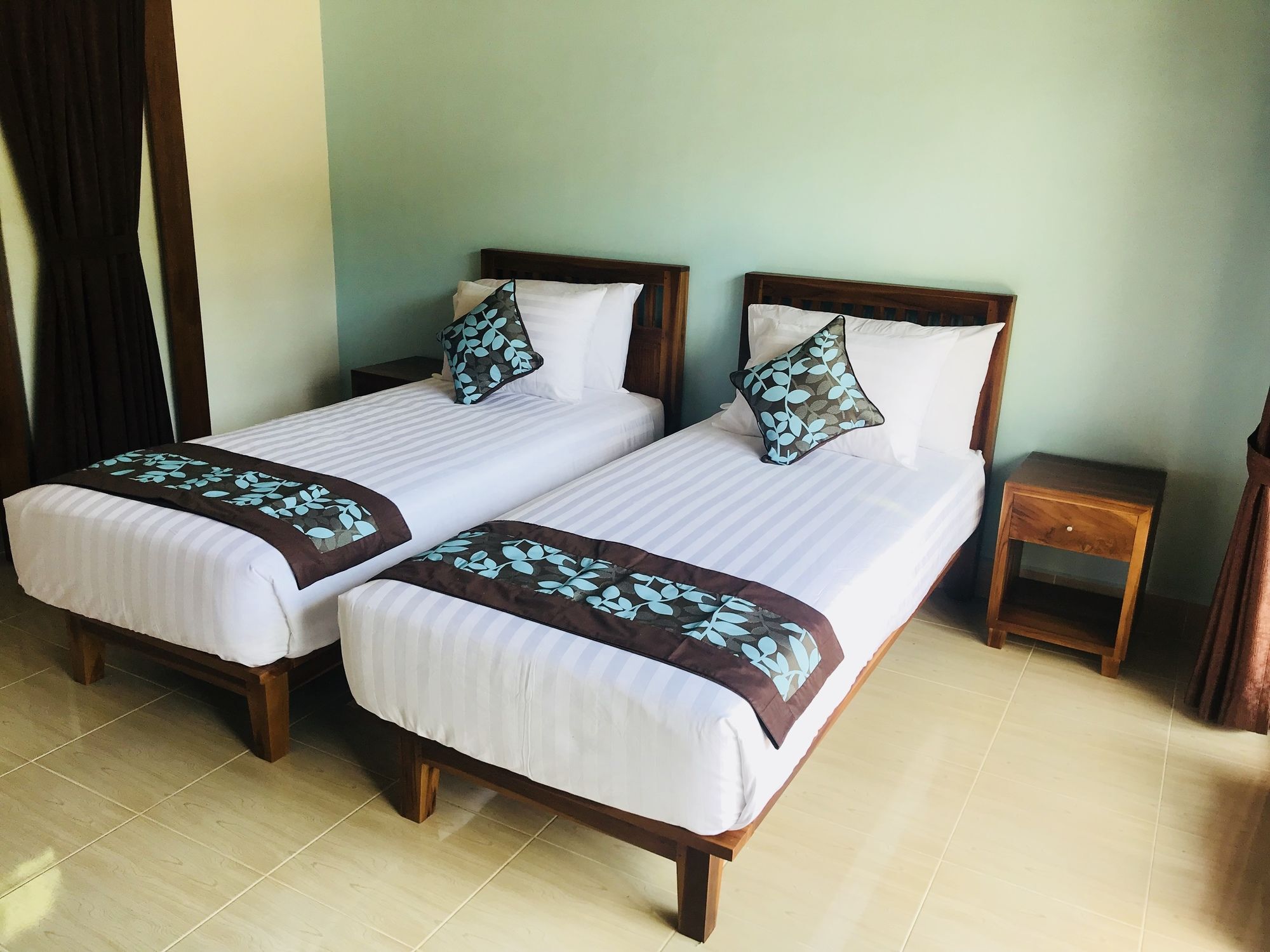 Cozy Cottages Lombok Senggigi Exterior photo